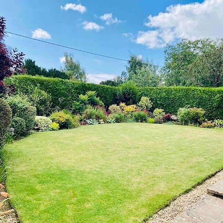Cotswolds Luxury House In Central Bourton Large Sleeps 2-11. Pet Friendly. Ngoại thất bức ảnh